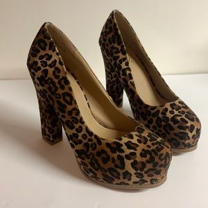 Leopard Print Heels Bamboo brand size 7.5